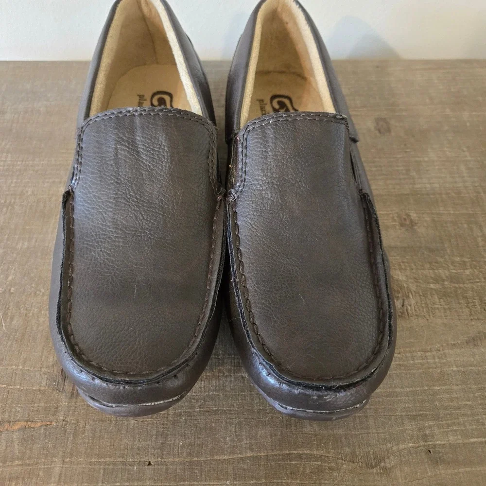 The Childrens Place Boys Brown Faux Leather Slip On Loafers Moc Toe Shoes Size 3
